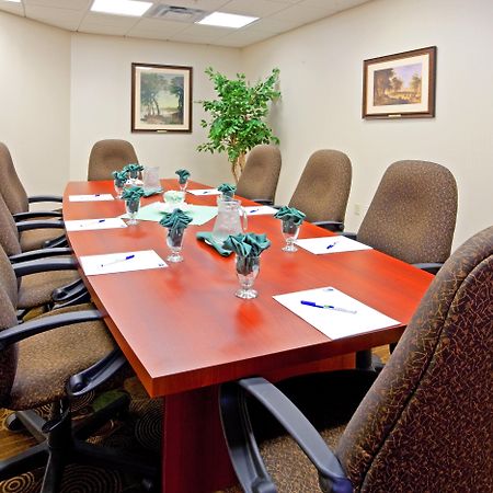 Holiday Inn Express & Suites Albany Airport Area - Latham By Ihg Eksteriør bilde
