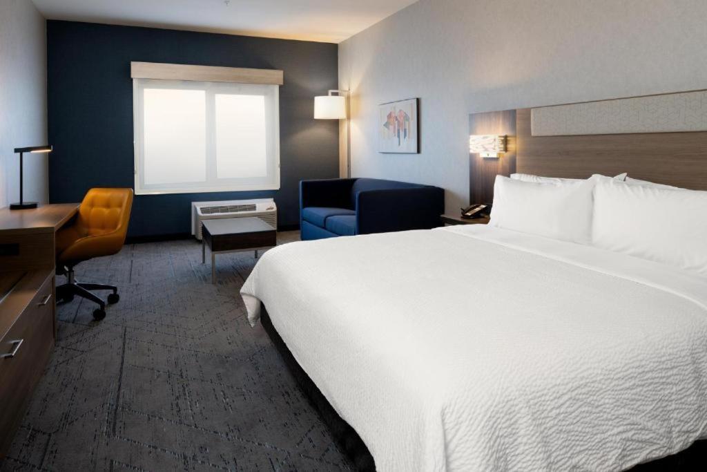 Holiday Inn Express & Suites Albany Airport Area - Latham By Ihg Eksteriør bilde
