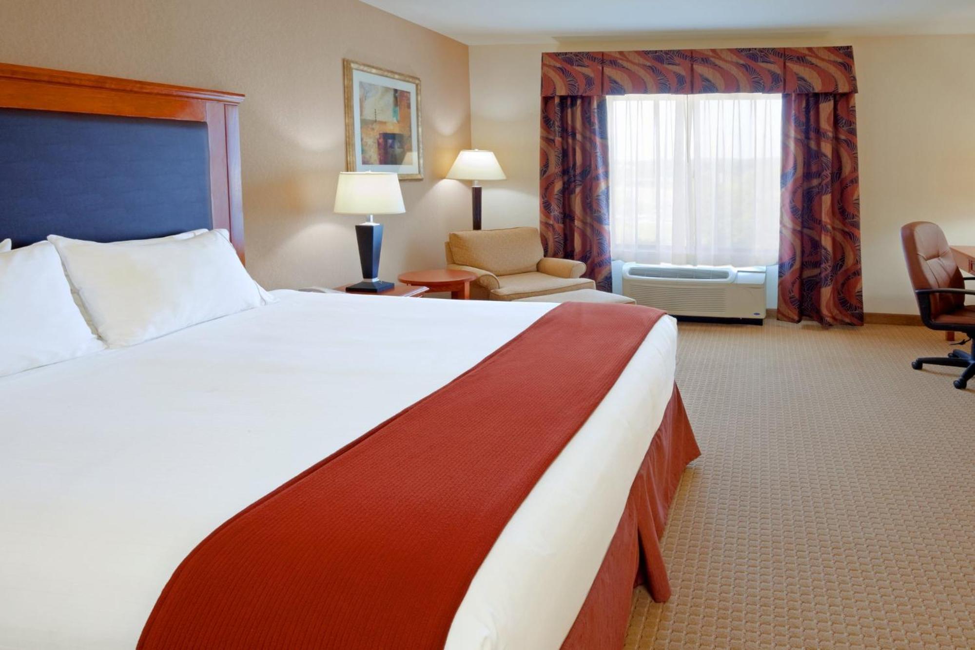Holiday Inn Express & Suites Albany Airport Area - Latham By Ihg Eksteriør bilde